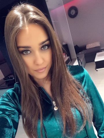 Полина